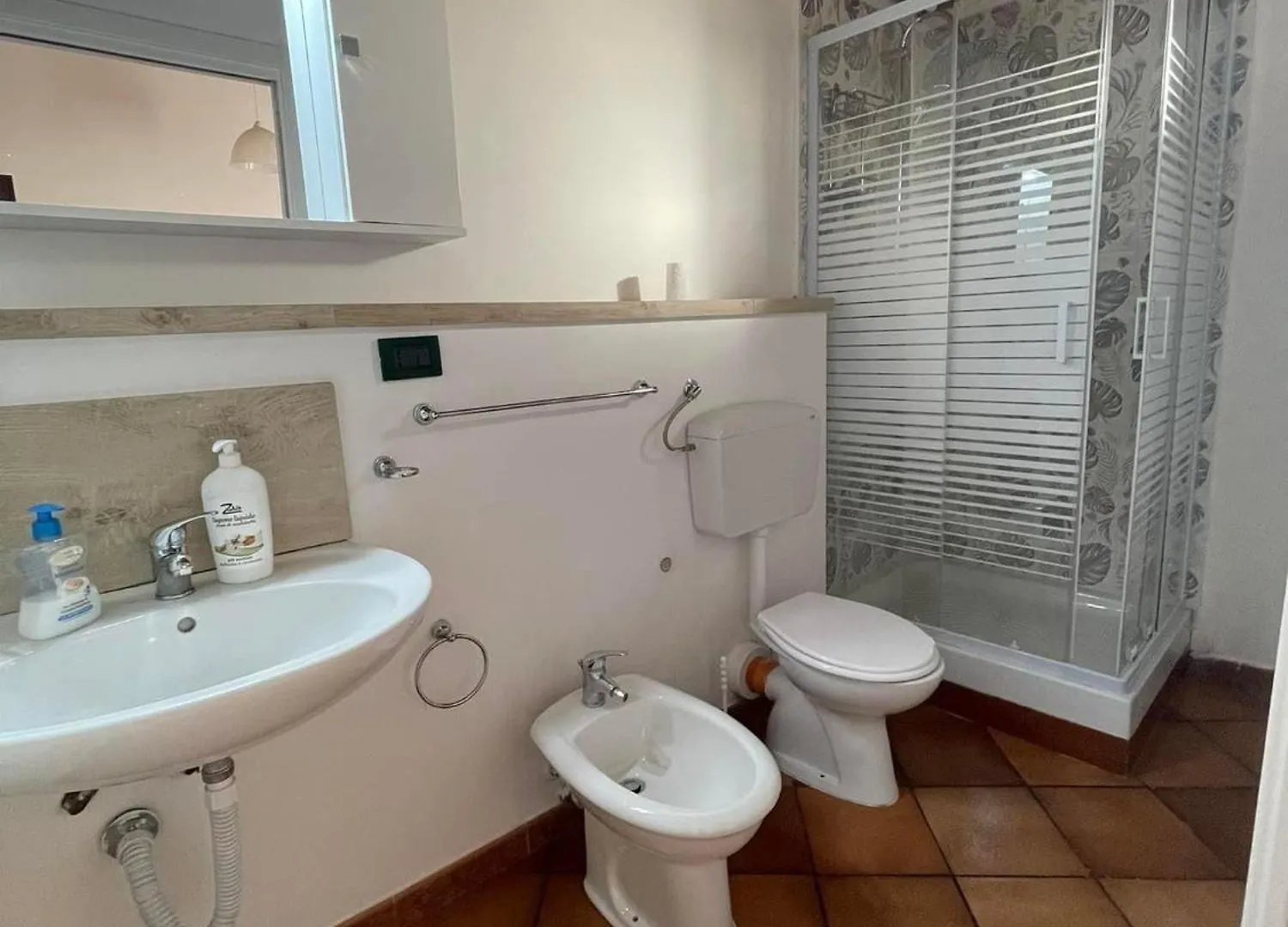 Casa Vacanza L'Antico Moderno Terrasini 0*,