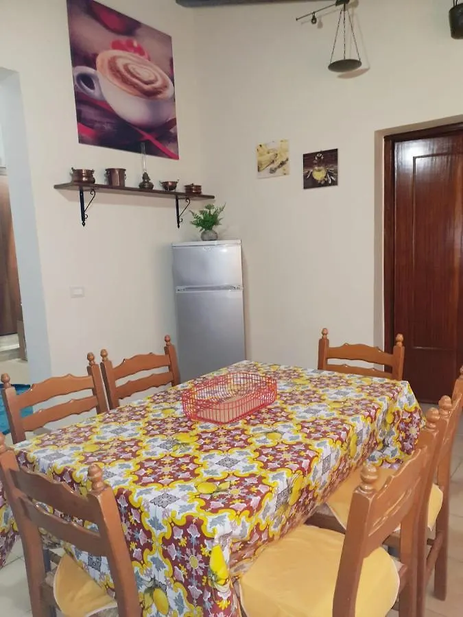 Holiday home Casa Vacanza L'Antico Moderno Terrasini