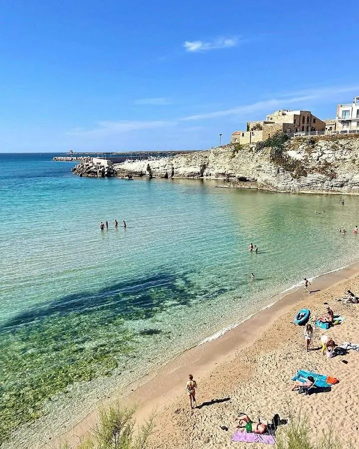 Casa Vacanza L'Antico Moderno Terrasini